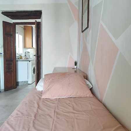 Lovely 1-Bedroom Loft With Terrace. Amazing View. Sevilla Bagian luar foto