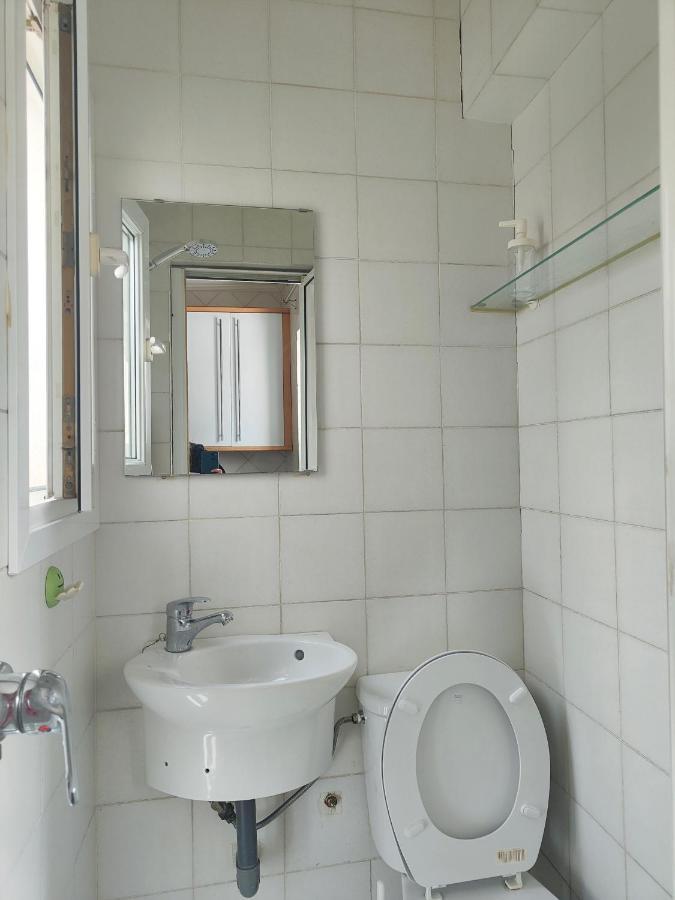 Lovely 1-Bedroom Loft With Terrace. Amazing View. Sevilla Bagian luar foto